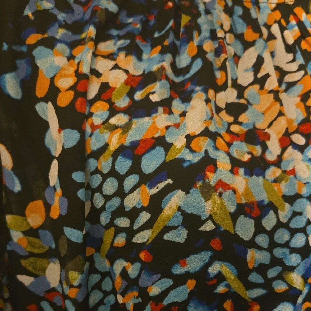 Multicolor Abstract Print Women's Top - Picture 4 of 10